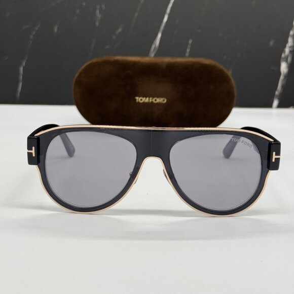 Tom Ford Accessories - NEW TOM FORD TF1074 01C UNISEX AVIATOR SUNGLASSES TOM FORD LYLE-02 FT1074
